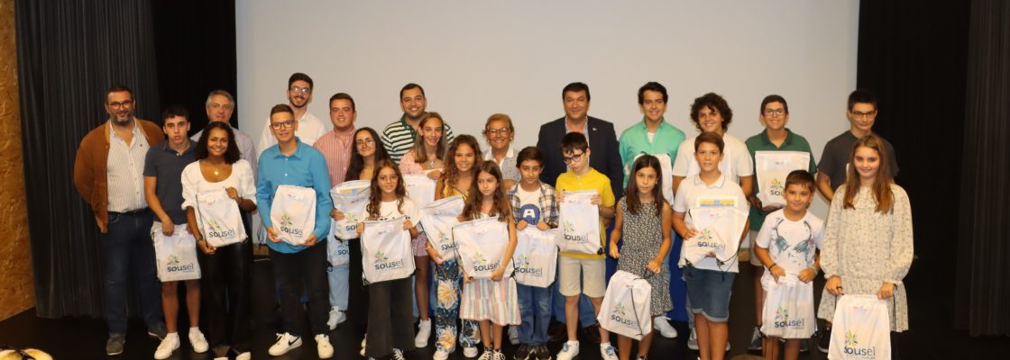 Melhores alunos premiados pelo Município de Sousel