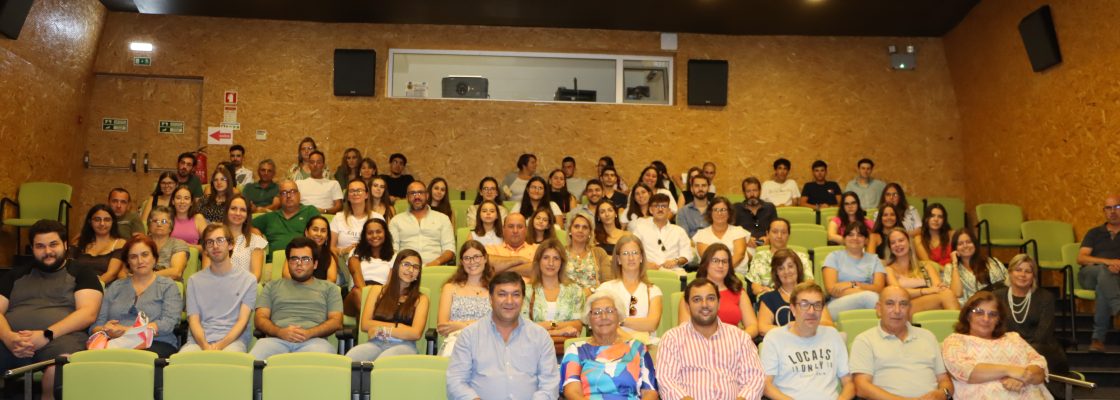 Bolsas de Estudo entregues a estudantes universitários residentes no concelho de Sousel