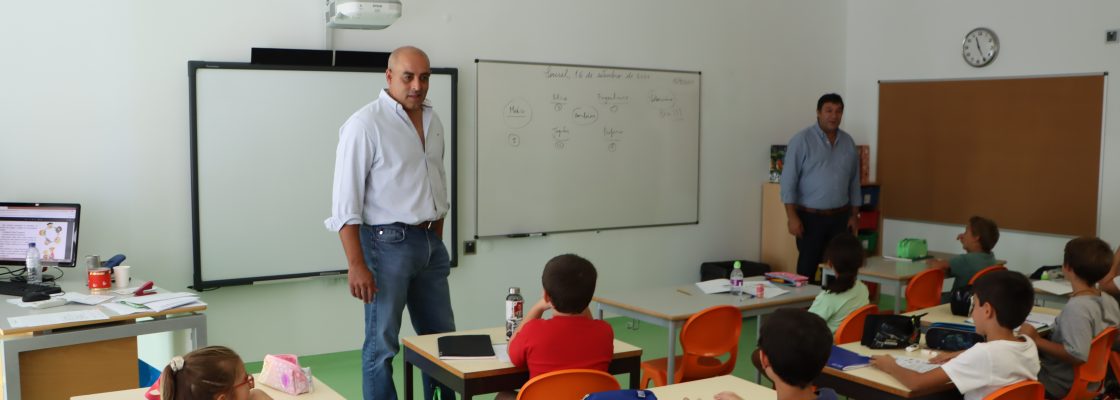 Deputado do PS Visita Agrupamento de Escolas de Sousel na Abertura do Ano Letivo