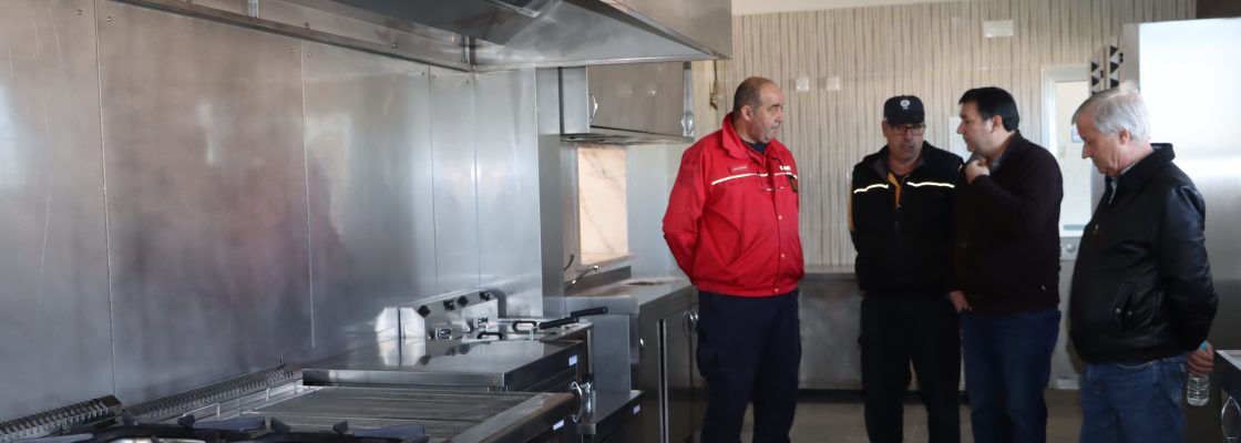 Bombeiros renovam cozinha com apoio do Município