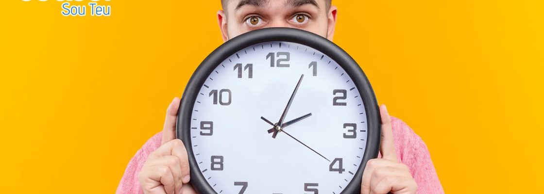 Atenção, na madrugada deste domingo deve adiantar o seu relógio 60 minutos