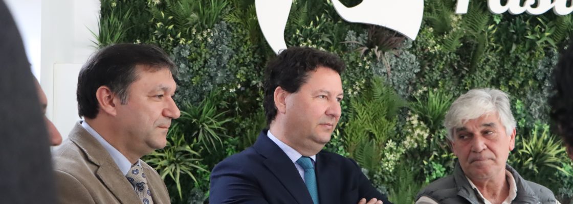 Secretário de Estado da Agricultura visita empresa Pasto Alentejano