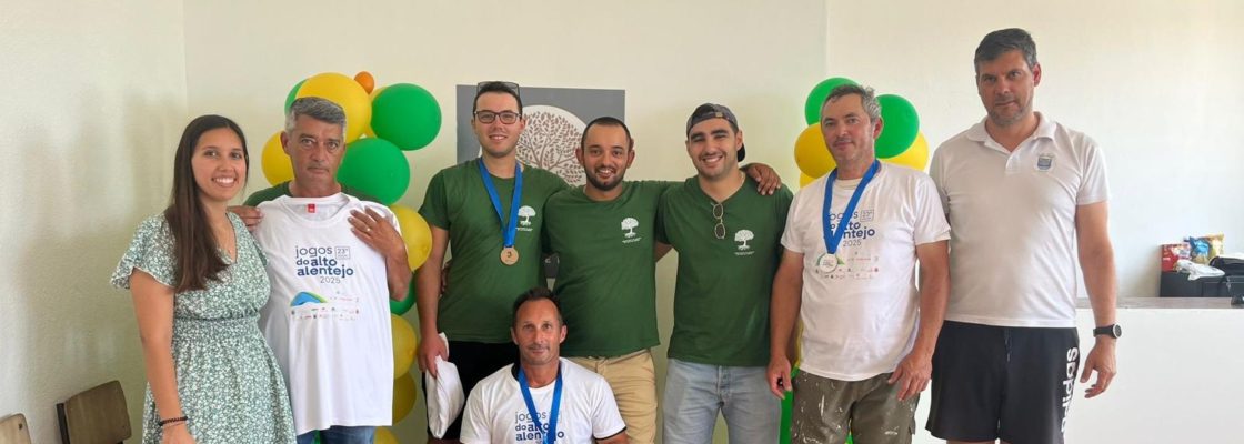 Manhã tradicional com Jogo do Burro em Vale de Freixo