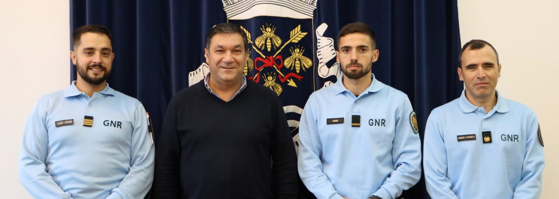 Novo Comandante do Destacamento Territorial da GNR de Ponte de Sor apresenta cumprimentos na Câm...