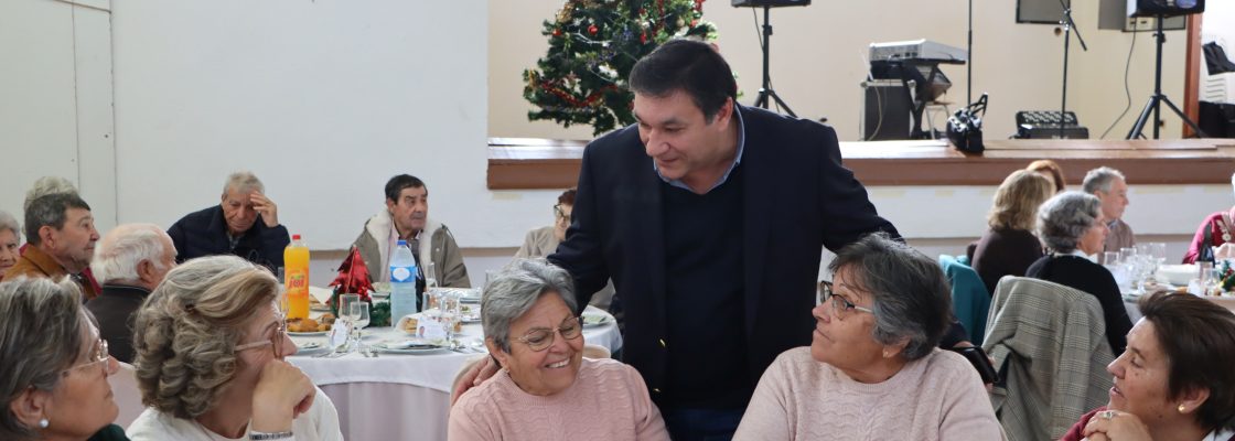 Espírito de afeto e partilha marcou o almoço de Natal de Santo Amaro