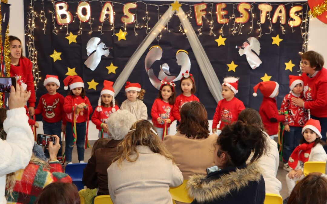 Festa de Natal no Jardim de Infância de Casa Branca